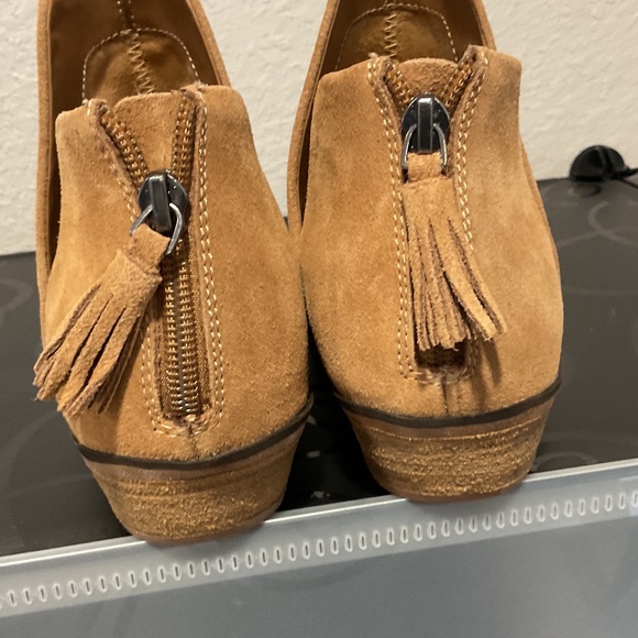 NEW Softwalk suede ankle boot 9 - Picture 3 of 6